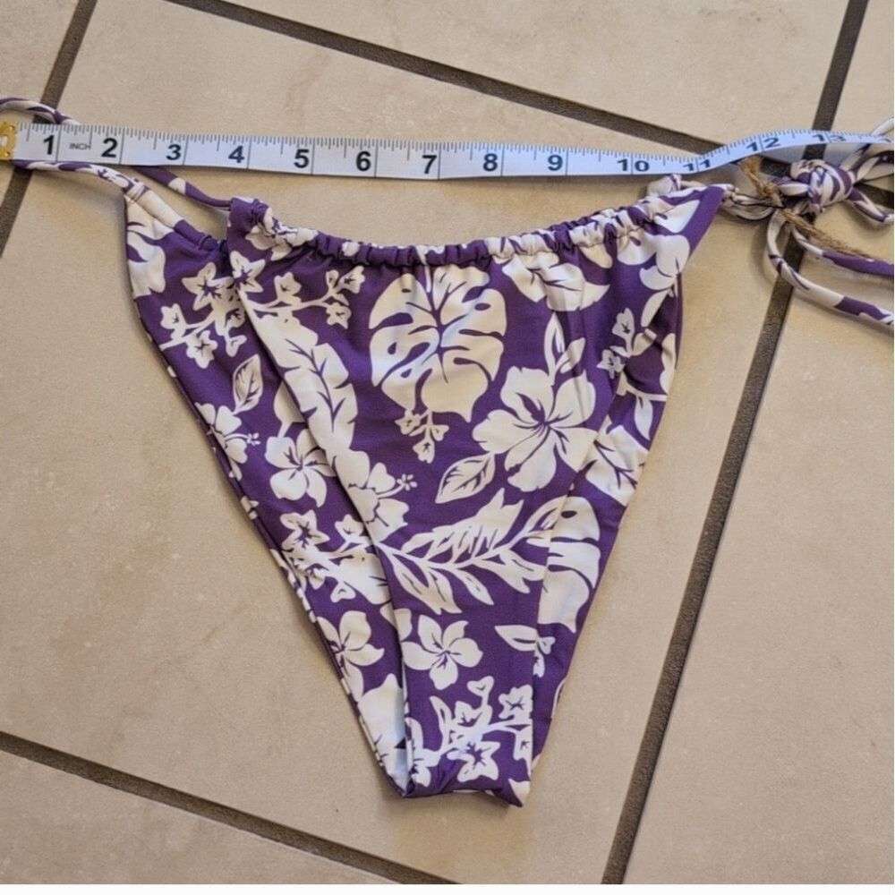 NWT Stone Fox X Revolve Swim River Bottom in Kauai Purple Size XL - Picture 3 of 5